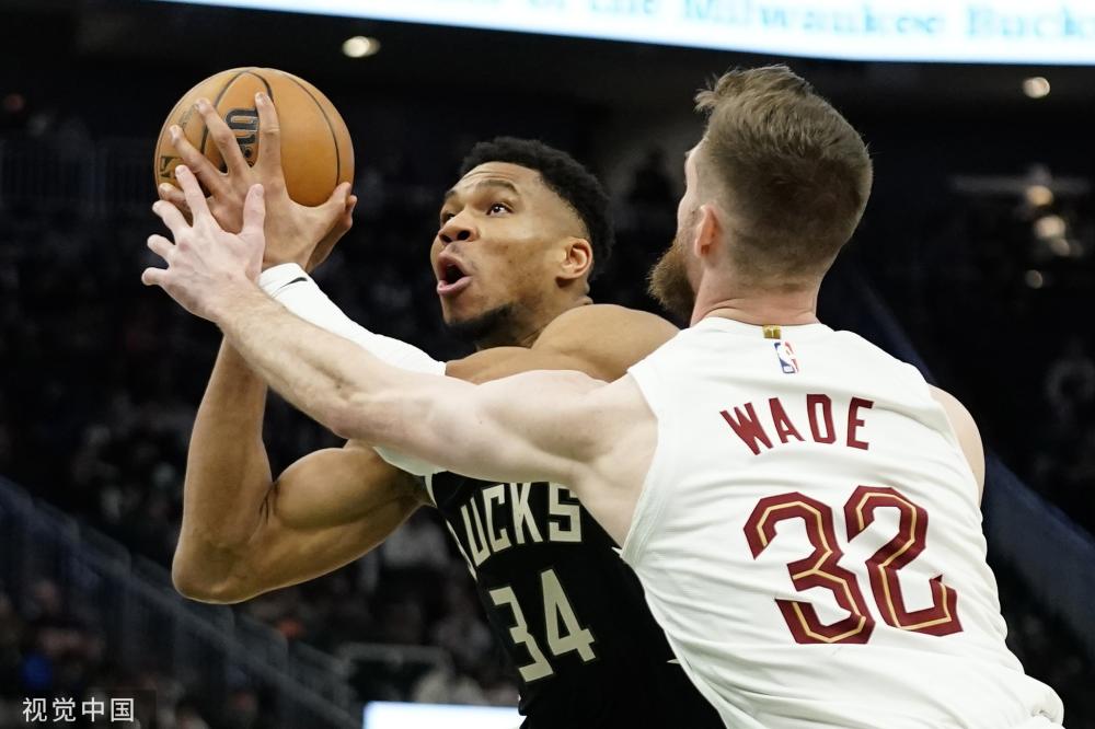 简洁的光头 简洁的光头